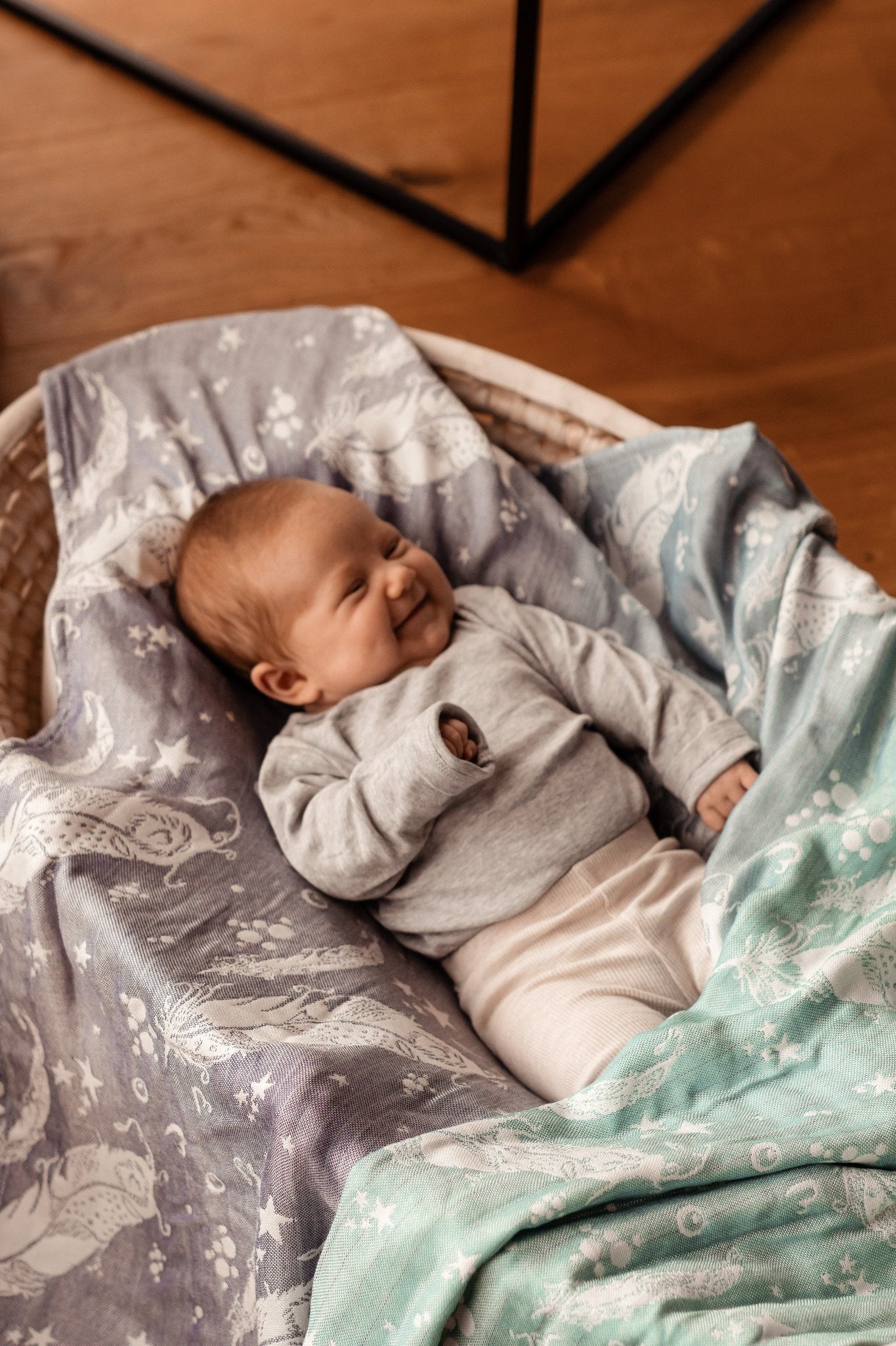 Serviette câline plumes Milla - KOKADI