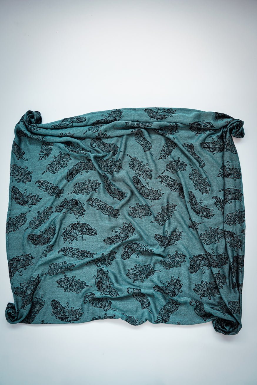 Serviette câline plumes de mandala Alexander - KOKADI