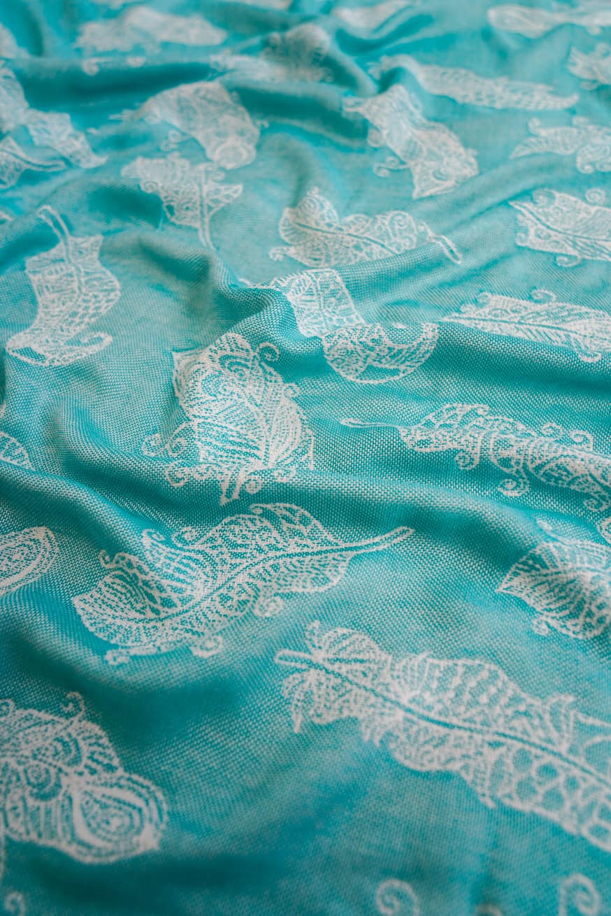 Serviette câline mandala plumes Alexandra - KOKADI